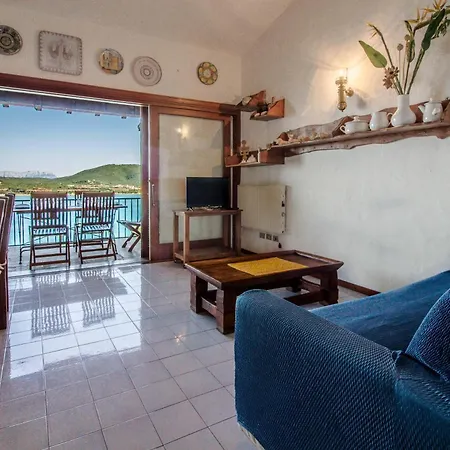 Guesthost - Dreamy Sea View With Pool And Parking Apartment Marinella (Sardinia)