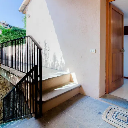Guesthost - Dreamy Sea View With Pool And Parking *