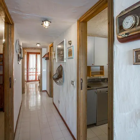 Guesthost - Dreamy Sea View With Pool And Parking * Marinella (Sardinia)