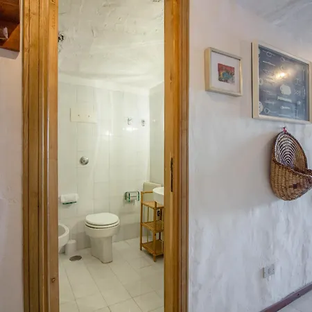 Guesthost - Dreamy Sea View With Pool And Parking Marinella (Sardinia)