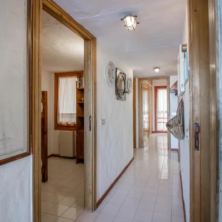 Apartment Guesthost - Dreamy Sea View With Pool And Parking Marinella (Sardinia)